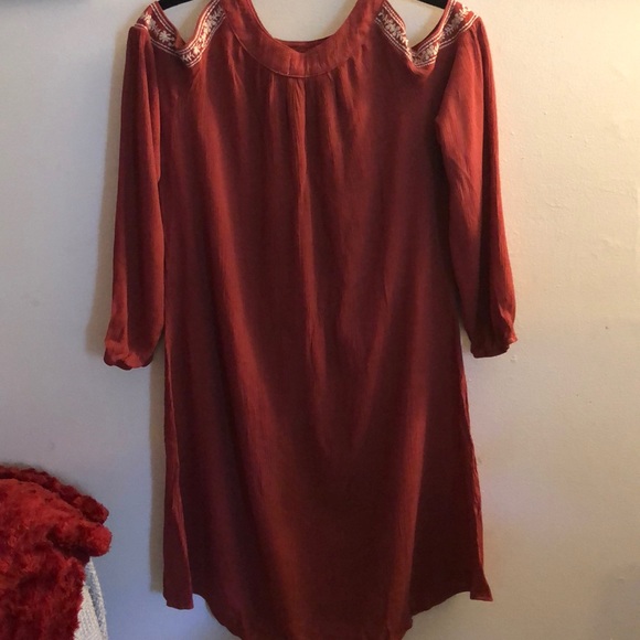 Off the shoulder dress - Picture 3 of 5